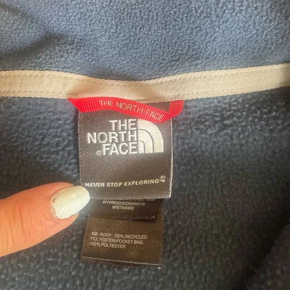 The North Face Dark Blue and Gray Pullover - Picture 7 of 8